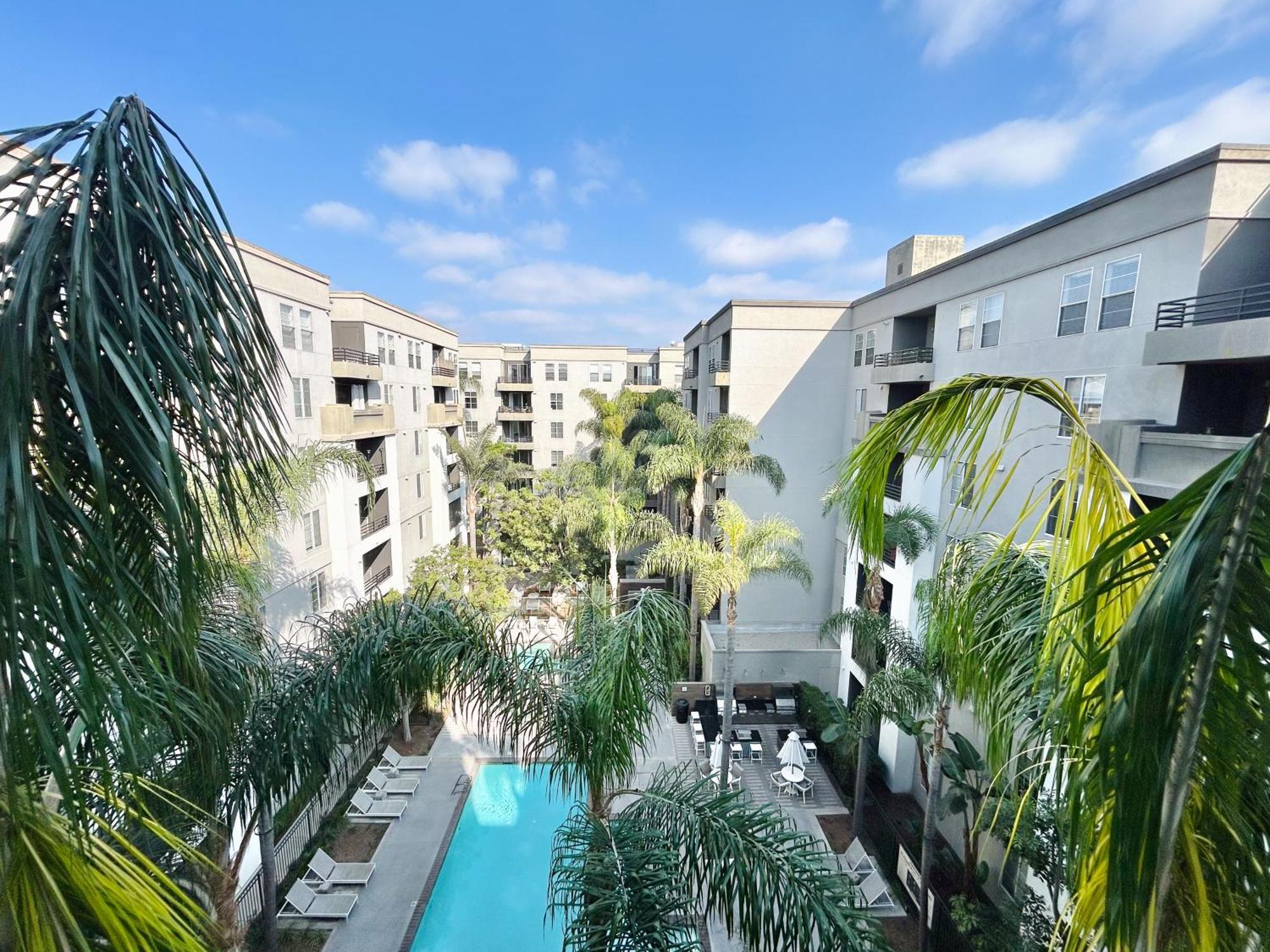 2Bd 2Ba Santa Monica Apartment With Relaxing Pool View Лос-Анджелес Екстер'єр фото