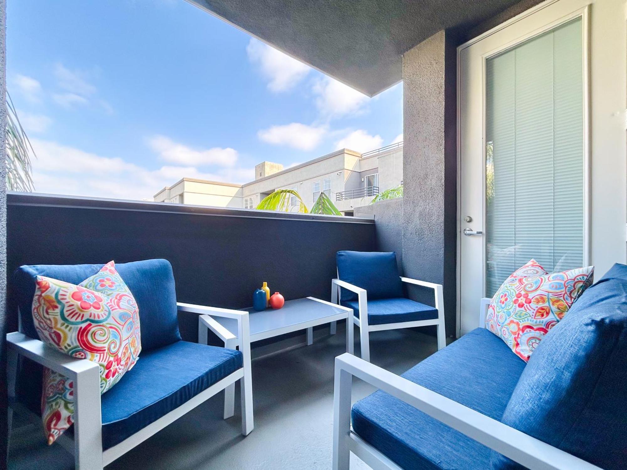 2Bd 2Ba Santa Monica Apartment With Relaxing Pool View Лос-Анджелес Екстер'єр фото
